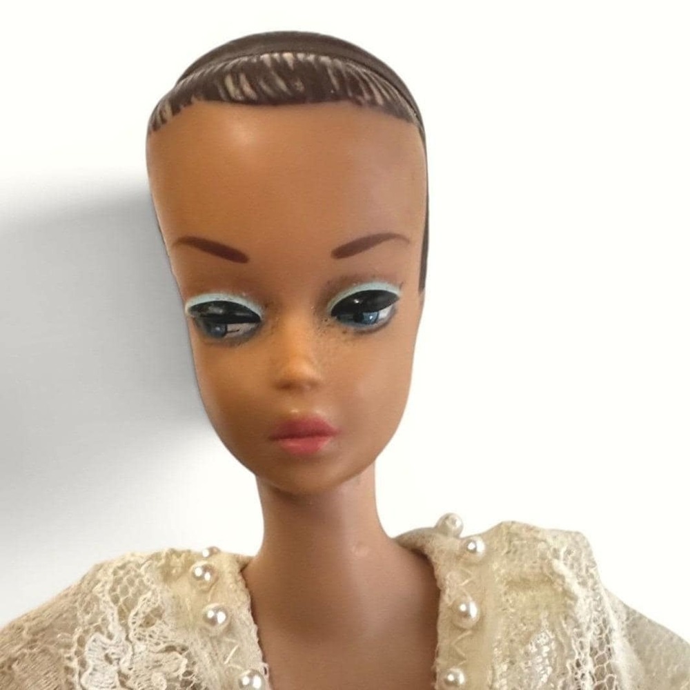 Vtg 1962 Barbie Midge 11" Fashion Queen Doll Brown Molded Hair Excellent Cond